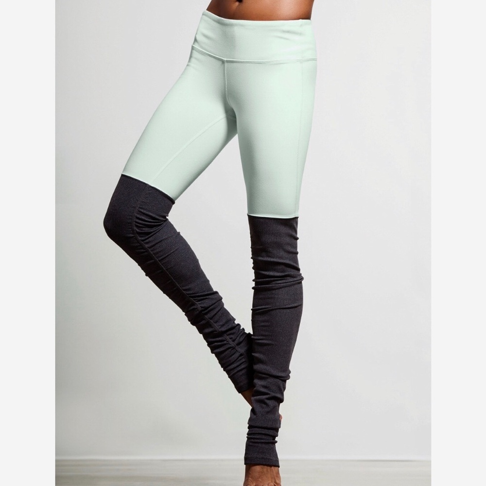 Goddess Ribbed Legging in Mint/ Stormy Heather